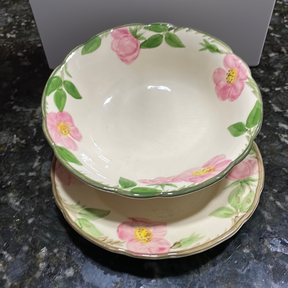 VINTAGE ORIGINAL FRANCISCAN DESERT ROSE  BOWLS and dinner plate
